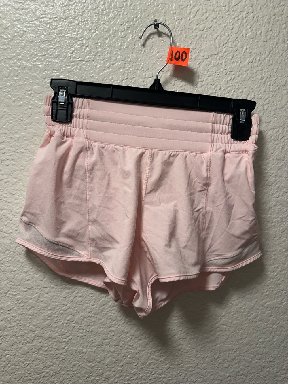 Lululemon hotty hot shorts size 4. A100